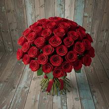 Букет 55 Красных роз Фридом #REPLACE_PRED# Славный