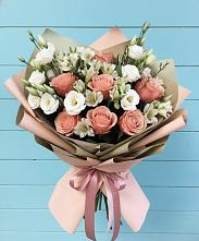 Букет цветов из:  Розы, Альстромерии и Лизиантусы в Славный