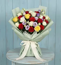 Букет цветов из:  Розы в Славный