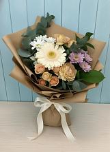 Букет цветов из:  Герберы и Хризантемы в Славный