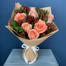 Букет цветов из:  Розы и Альстромерии в Славный