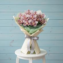 Букет цветов из:  Орхидеи и Розы в Славный