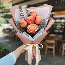 Букет цветов из:  Розы в Славный