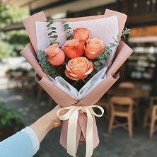 Букет цветов из:  Розы в Славный