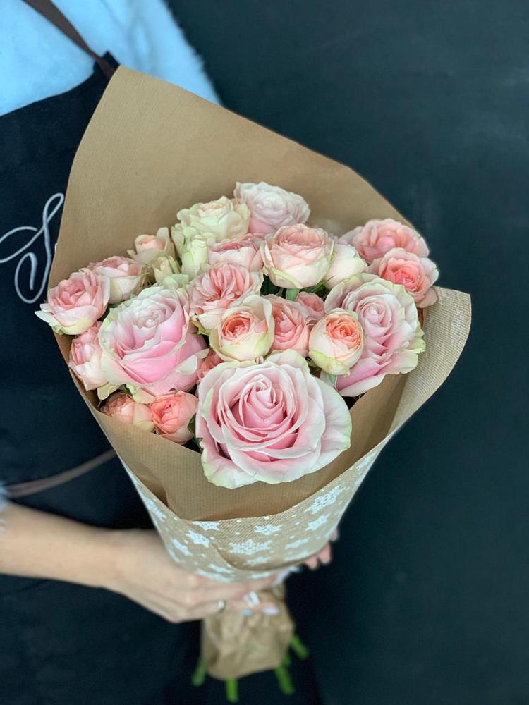 Букет цветов из: Хризантемы и Розы в Славный