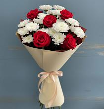 Букет цветов из:  Розы и Хризантемы в Славный