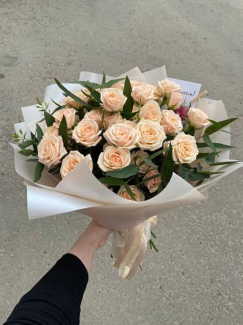 Букет Кремовые розы Латте в Славный