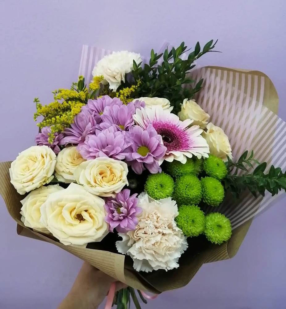 Букет цветов из: Хризантемы, Розы, Гвоздики и Герберы в Славный