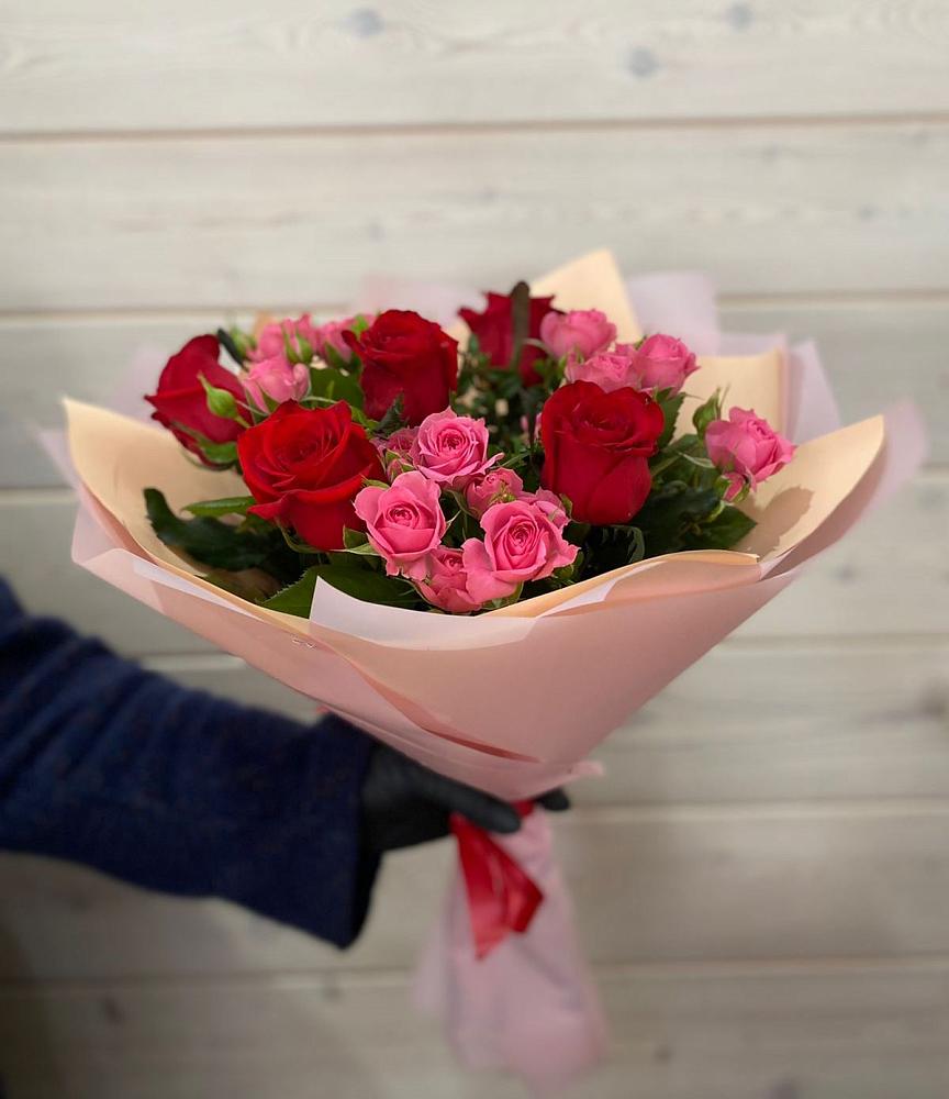 Букет цветов из: Розы в Славный