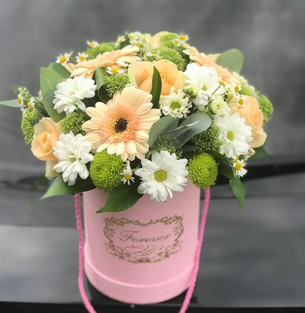 Цветочная композиция из Розы, Герберы и Хризантемы в шляпной коробке в Славный