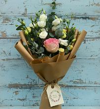 Букет цветов из:  Розы и Лизиантусы в Славный