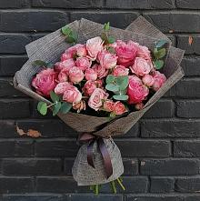Букет цветов из:  Розы в Славный